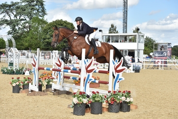 The National Senior Riders Championship goes to Suzanne Gill and Intenable Du Forgeron